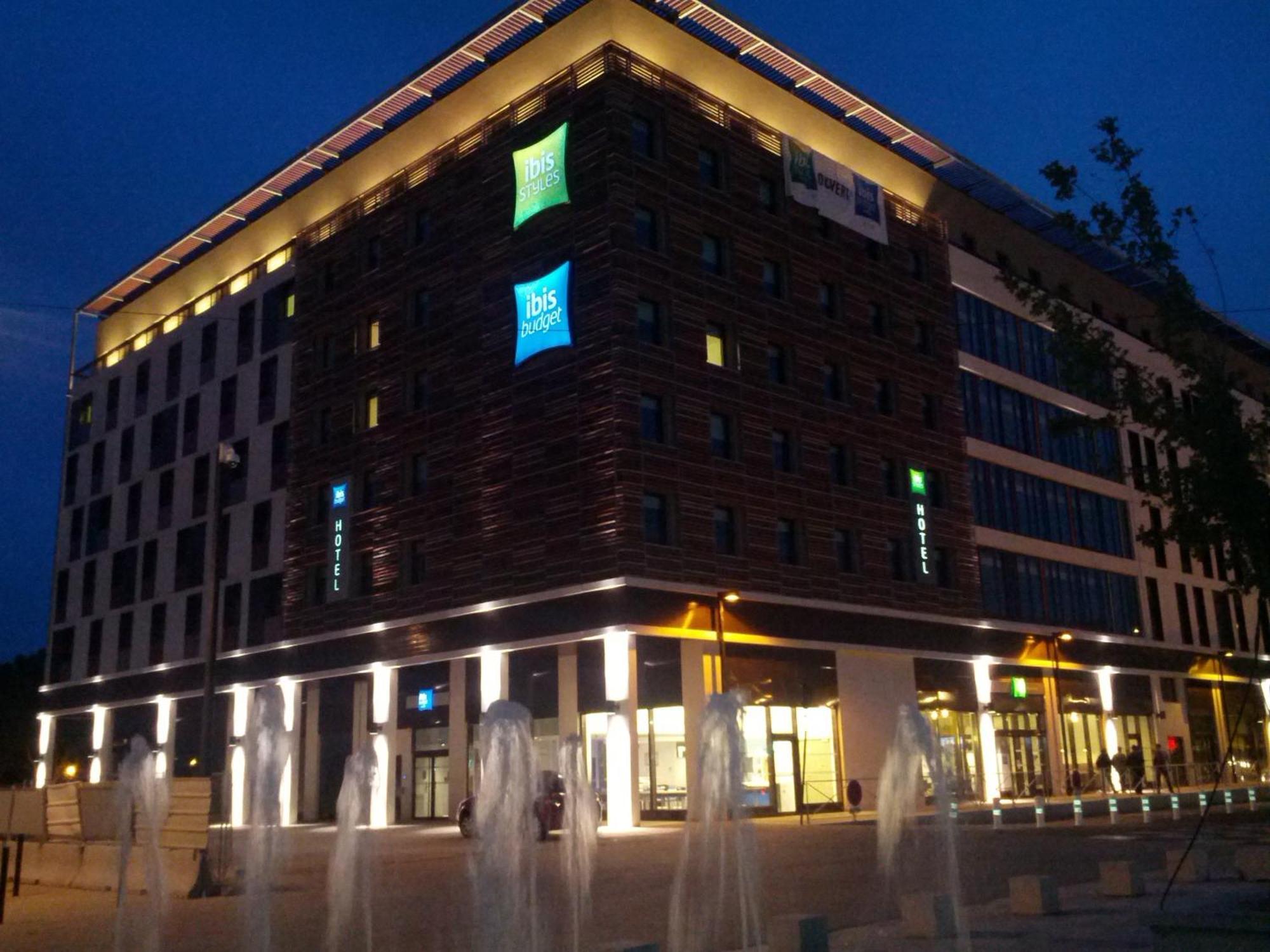 Ibis Budget Nimes Centre Gare Экстерьер фото