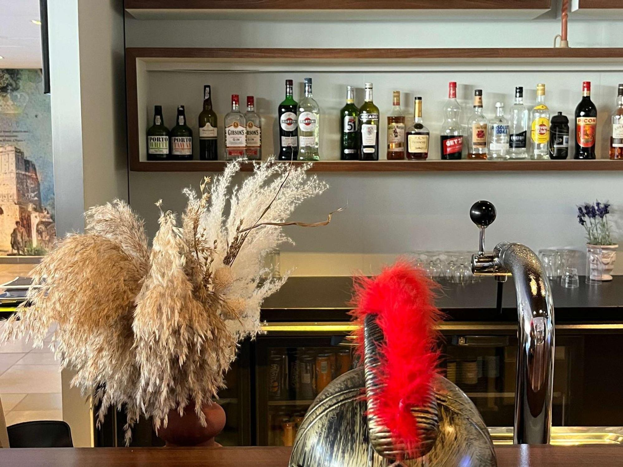 Ibis Budget Nimes Centre Gare Экстерьер фото