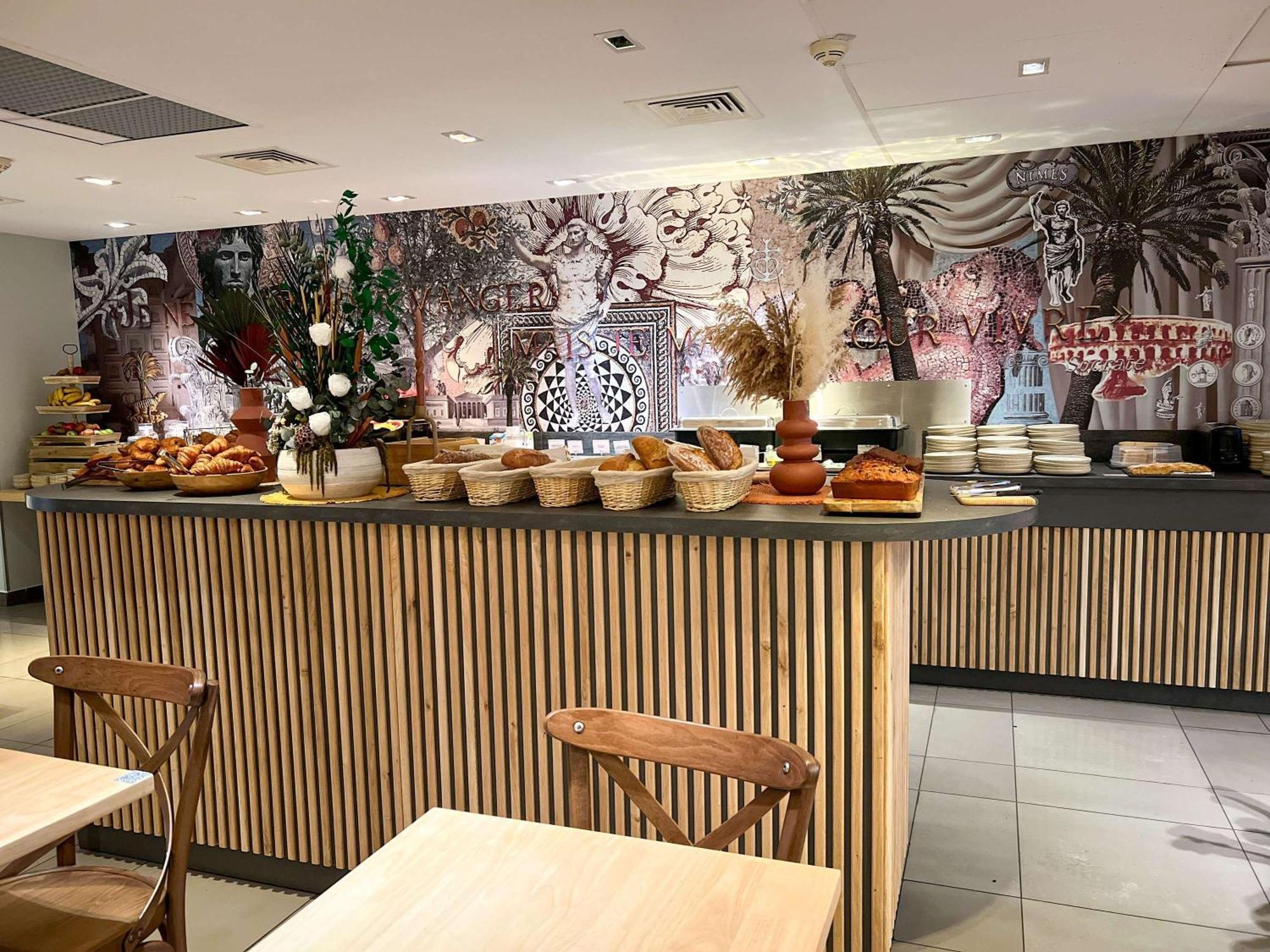 Ibis Budget Nimes Centre Gare Экстерьер фото
