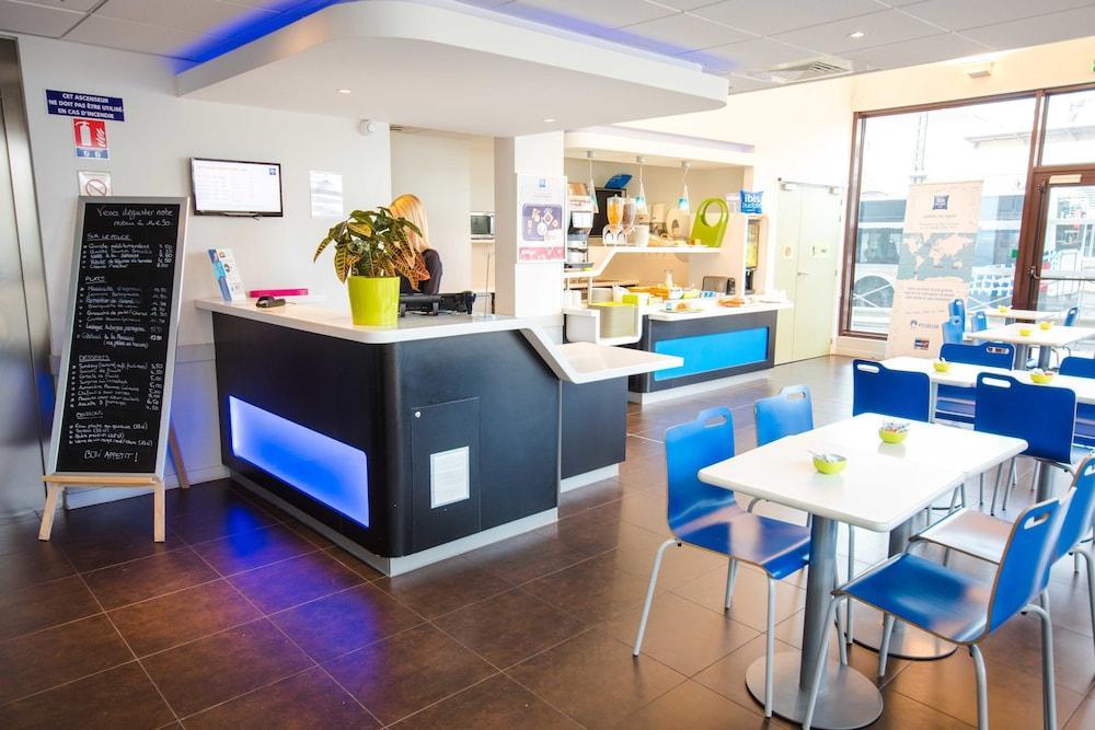 Отель Ibis Budget Nimes Centre Gare Экстерьер фото